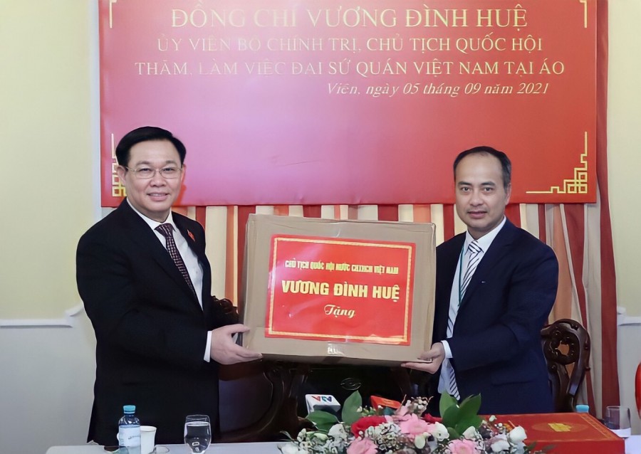 Trà Tiên Thiên – Tự hào được chọn làm sản phẩm đối ngoại của Văn phòng Quốc Hội 