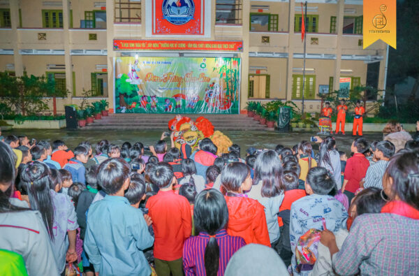 Chương trình Trung Thu cho em 2020 được tổ chức bởi Tiên Thiên trà