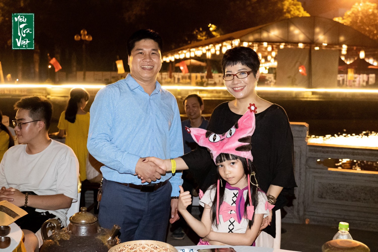 Tiec Tra Tra Viet Gan Ket Gia Dinh Viet 3