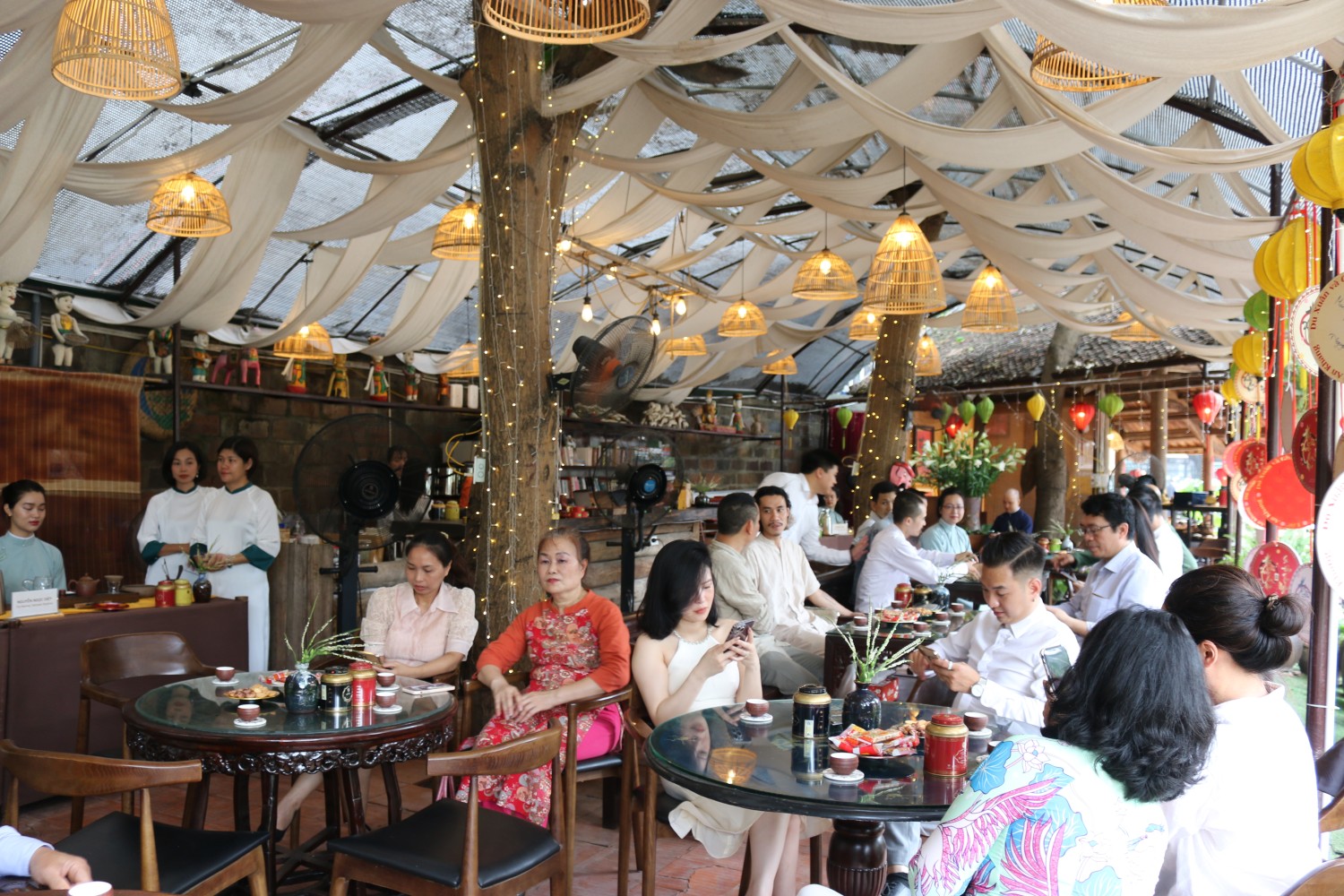 Tra Viet Da Gia Tri 4