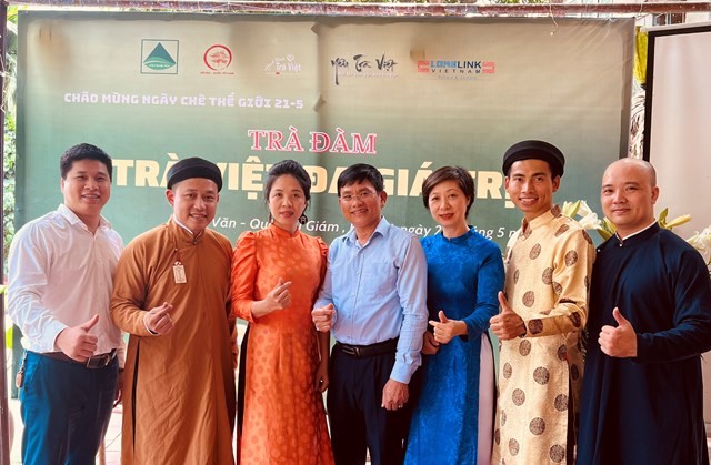 Tra Viet Da Gia Tri 9