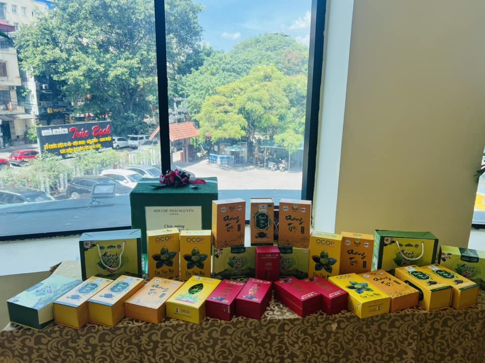 Yeu Tra Viet Chuc Mung 35 Nam Thanh Lap Hhc Viet Nam 12