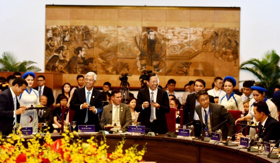 D39efc84 5b5c 4c53 861a 83918f8d5db6