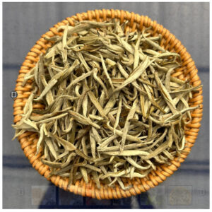 BẠCH TRÀ TÂY CÔN LĨNH (Hộp Tre 50g) – FINHO Trà