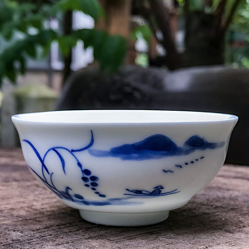 Chén Sứ Vẽ Tay Dáng Cao, Thấp