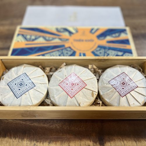 Thiên Khôi – Trà Shan Tuyết cổ thụ đóng bánh – Tiên Thiên Trà