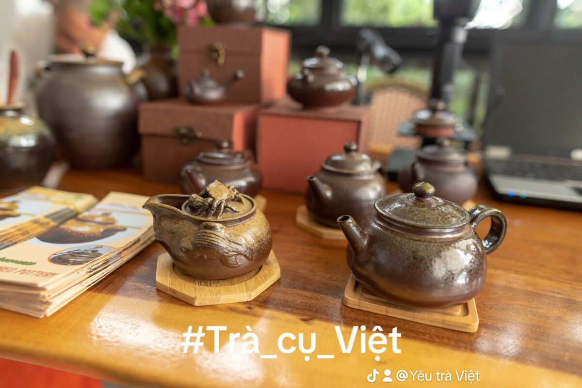 Mua trà cụ Việt ở đâu?
