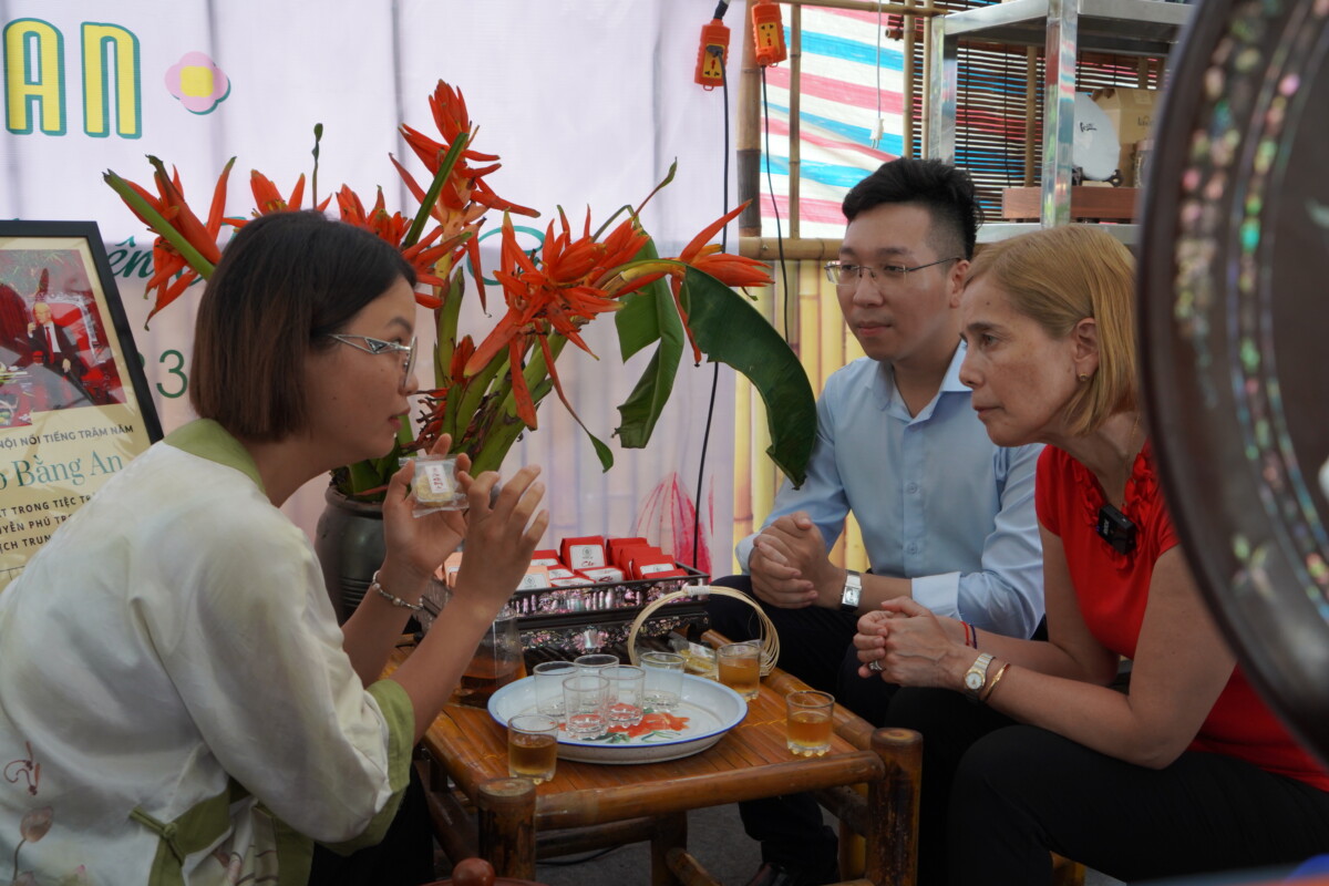 Hành trình lan tỏa Trà Việt tại lễ hội Sen Hà Nội 2024