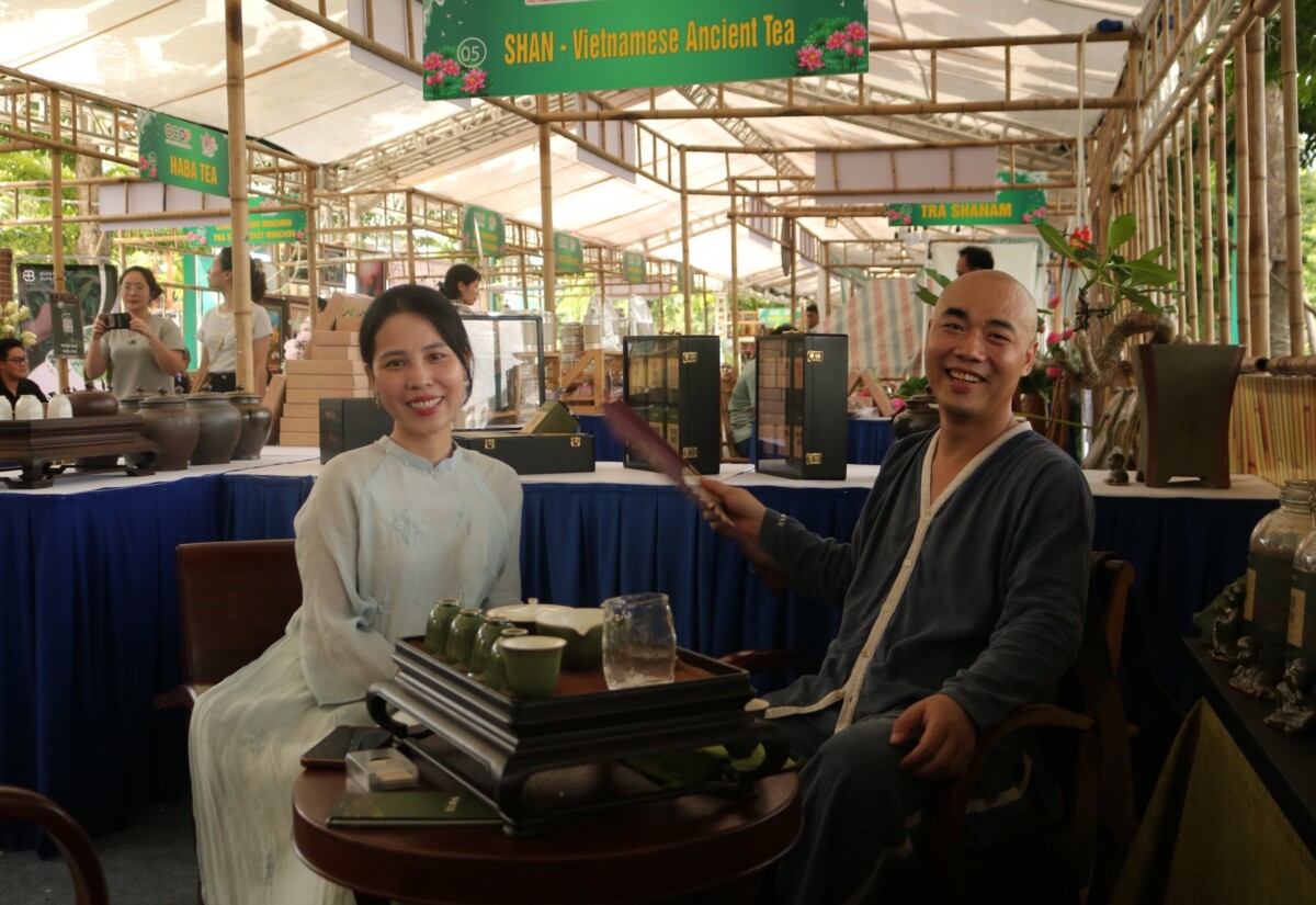 Yêu trà Việt đồng hành cùng Lễ hội Sen Hà Nội trong hoạt động Trà