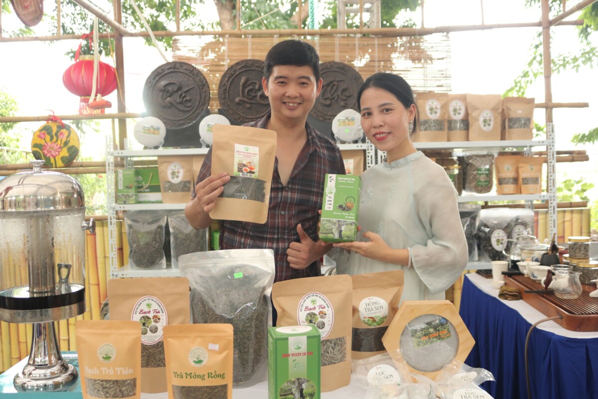 Yêu trà Việt đồng hành cùng Lễ hội Sen Hà Nội trong hoạt động Trà