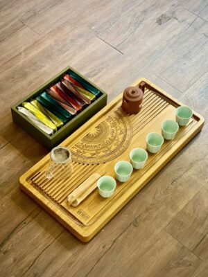 Bộ Bàn Trà Cơ Bản – Giải pháp hoàn hảo cho Gia đình trẻ tại Thành phố lớn