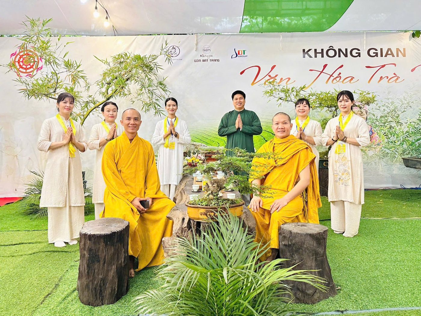 Việt Tú – Không gian kết tinh văn hóa trà, hoa, tranh và gốm