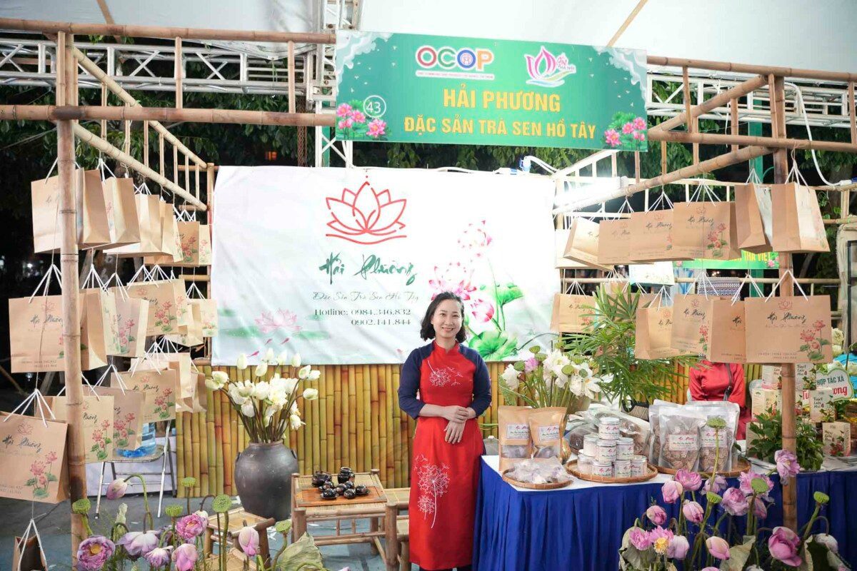 Yêu trà Việt đồng hành cùng Lễ hội Sen Hà Nội trong hoạt động Trà