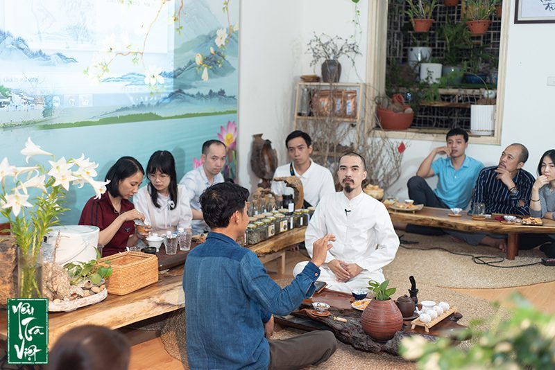 Nhiều độc giả đến tham gia buổi chia sẻ ý nghĩa 