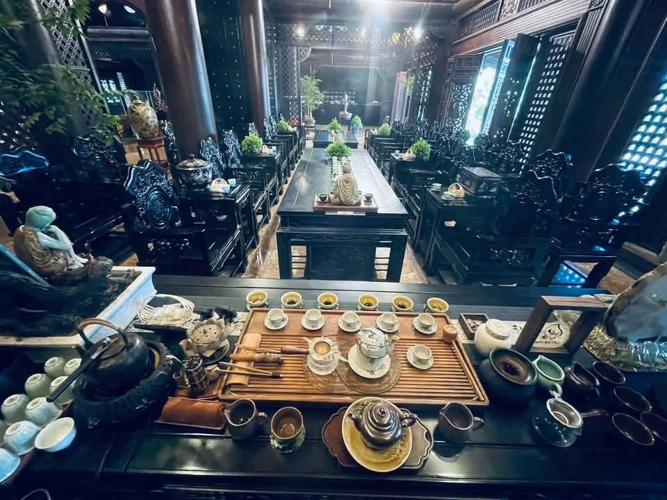 Khay trà trong Không gian Văn hóa Trà Việt chùa Tam Chúc