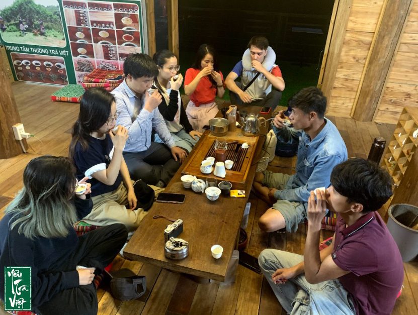 Trải nghiệm thưởng trà trên vùng cao 