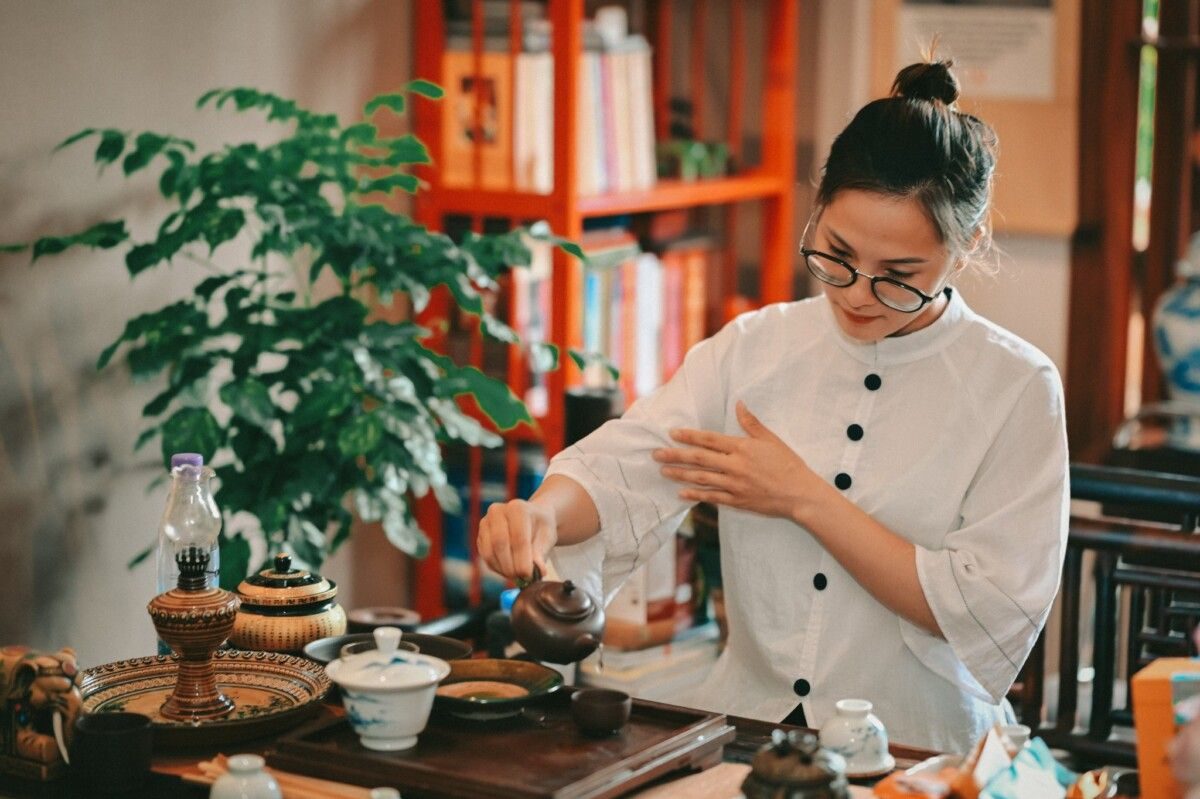 Tea show - trình diễn nghệ thuật pha trà Yêu Trà Việt